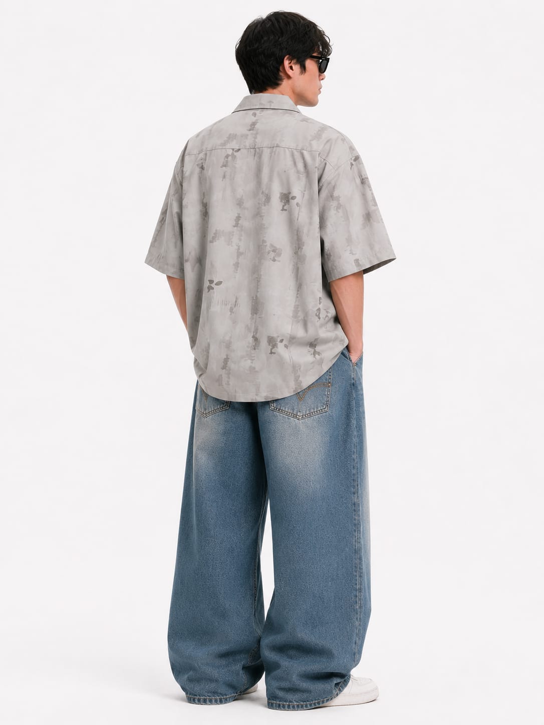 Men’s Minimal Abstract Print Oversized Resort Shirt – Grey - Image 2
